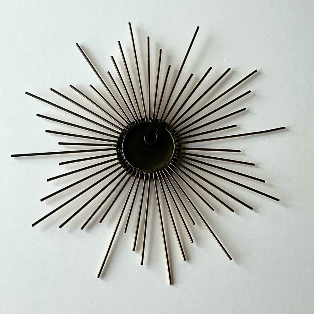 LIKE NEW HOBBY LOBBY GOLD STARBURST WALL MIRROR - Picture 3 of 5